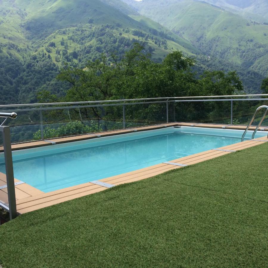 Chalet Con Piscina Garzeno المظهر الخارجي الصورة