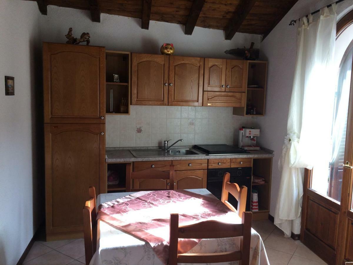 Chalet Con Piscina Garzeno المظهر الخارجي الصورة