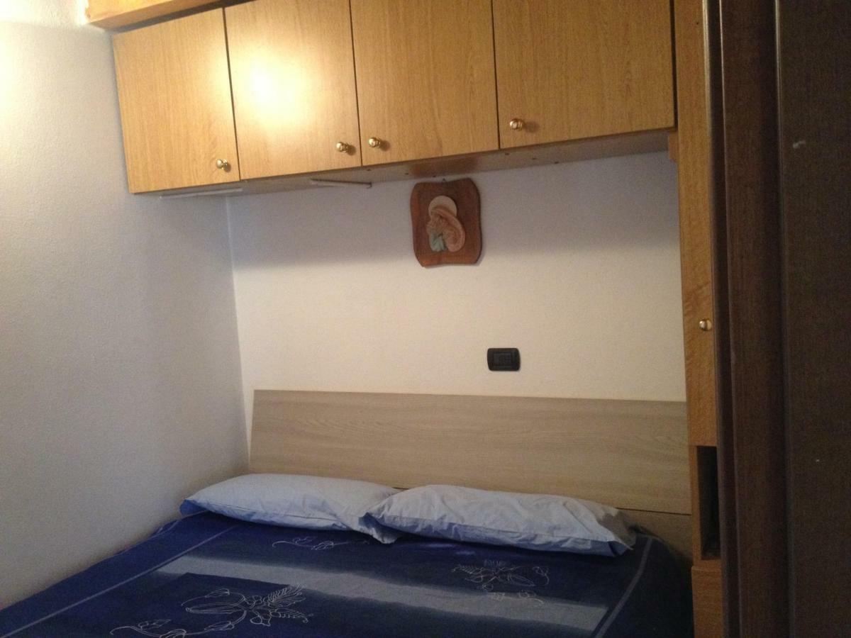 Chalet Con Piscina Garzeno المظهر الخارجي الصورة