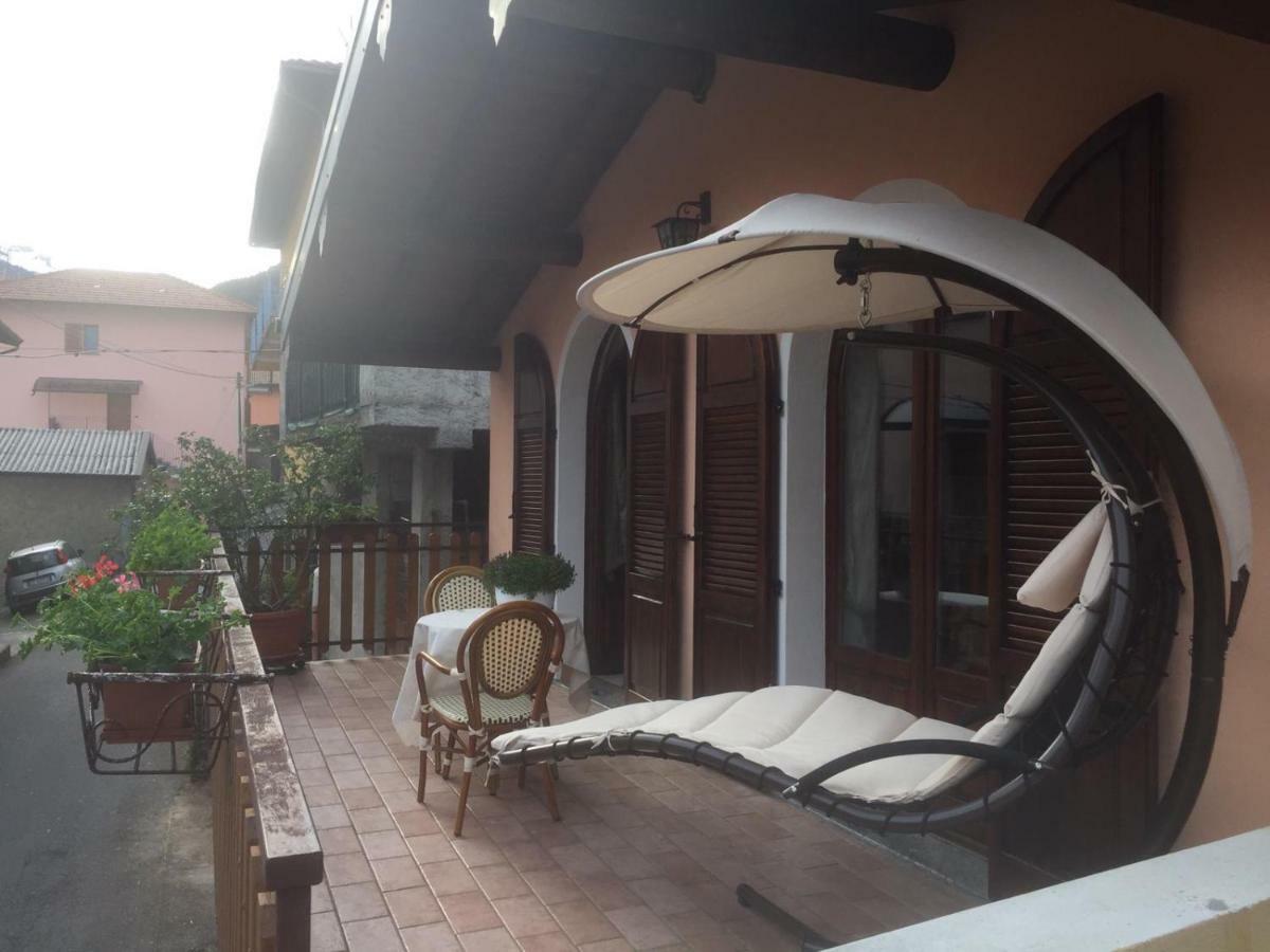 Chalet Con Piscina Garzeno المظهر الخارجي الصورة