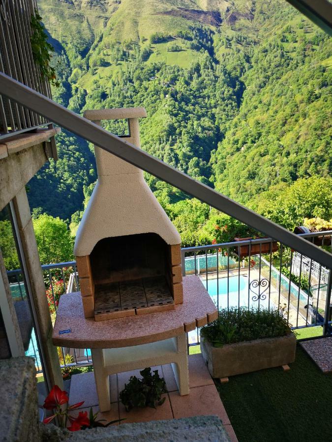 Chalet Con Piscina Garzeno المظهر الخارجي الصورة
